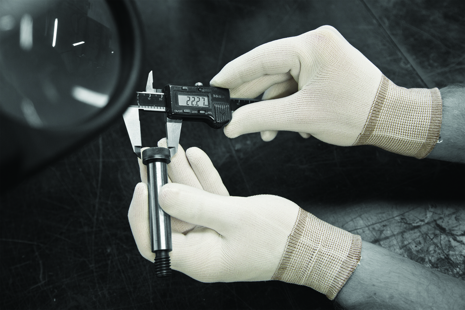 Polyco CR200 Gloves make handling small and intricate parts easy Polyco CR200 Handling Gloves