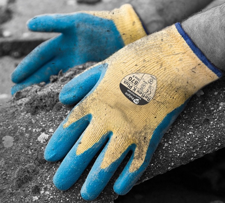 A breathable and uncoated back allows sweat and odour to exit the glove naturally during the day Polyco Reflex Building Site Gloves
