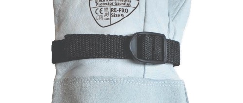 A buckle allows you to tailor your fit that little bit more Polyco Buckle