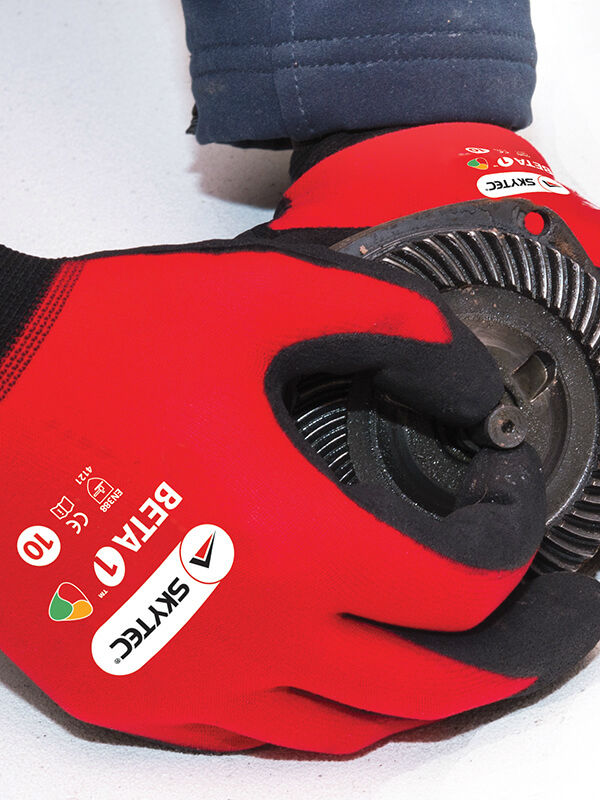 Take advantage of the precision grip from Skytec Beta Gloves Take advantage of the precision grip from Skytec Beta Gloves