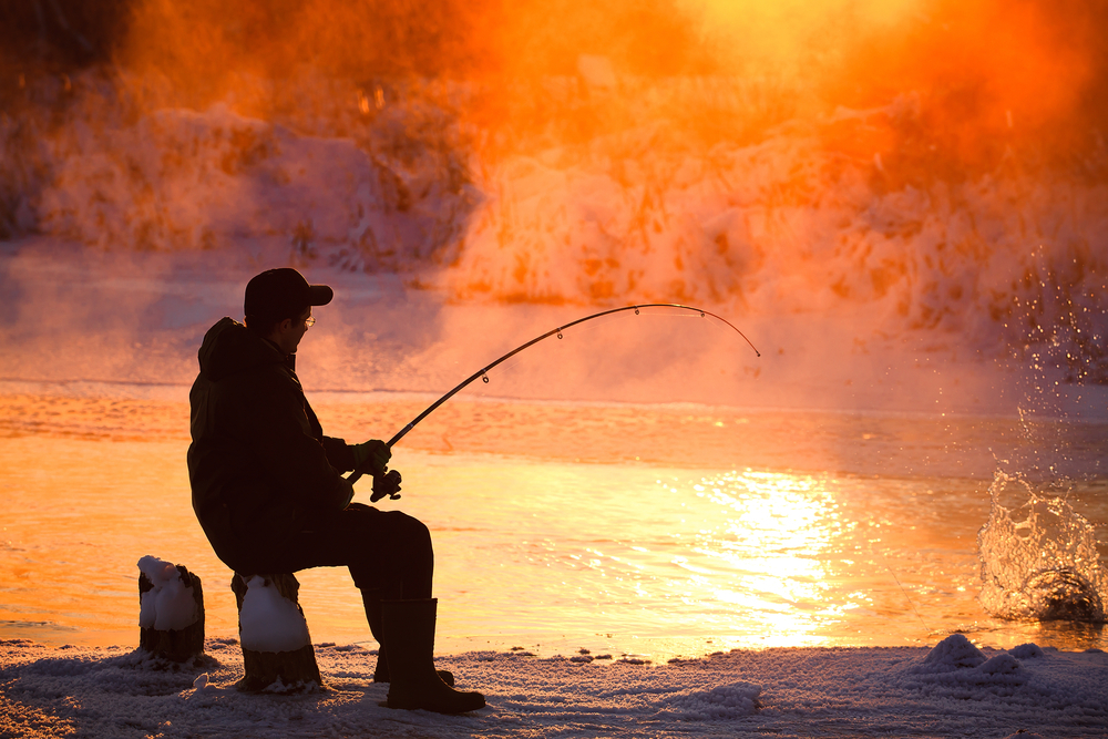 Wearing Winter Fishing Gloves while fishing can keep your hands safe